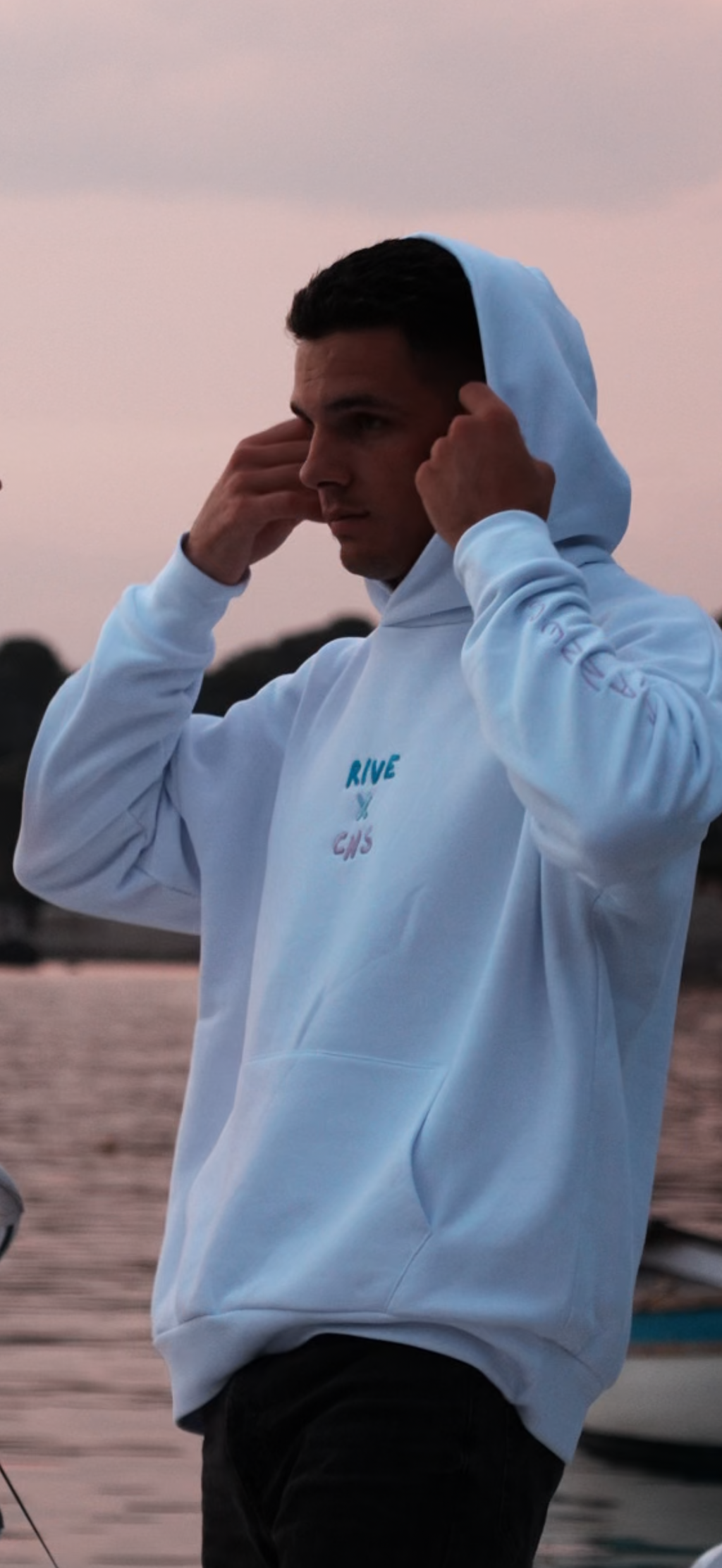 Pull AMOR Blanc